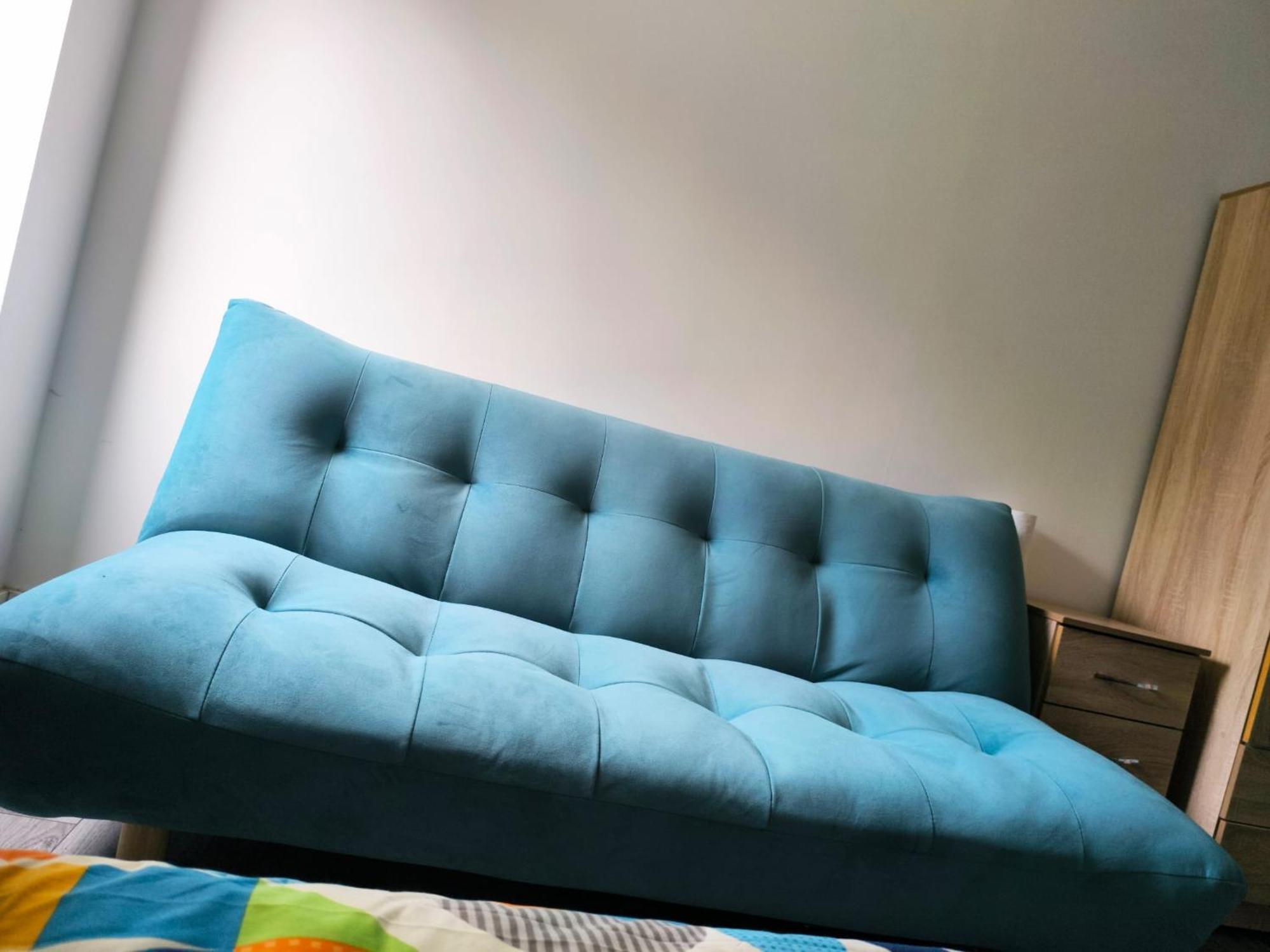 Spacious Double Bedroom With Private Toilet And Shared Kitchen With On Premesis Parking Олдбъри Екстериор снимка